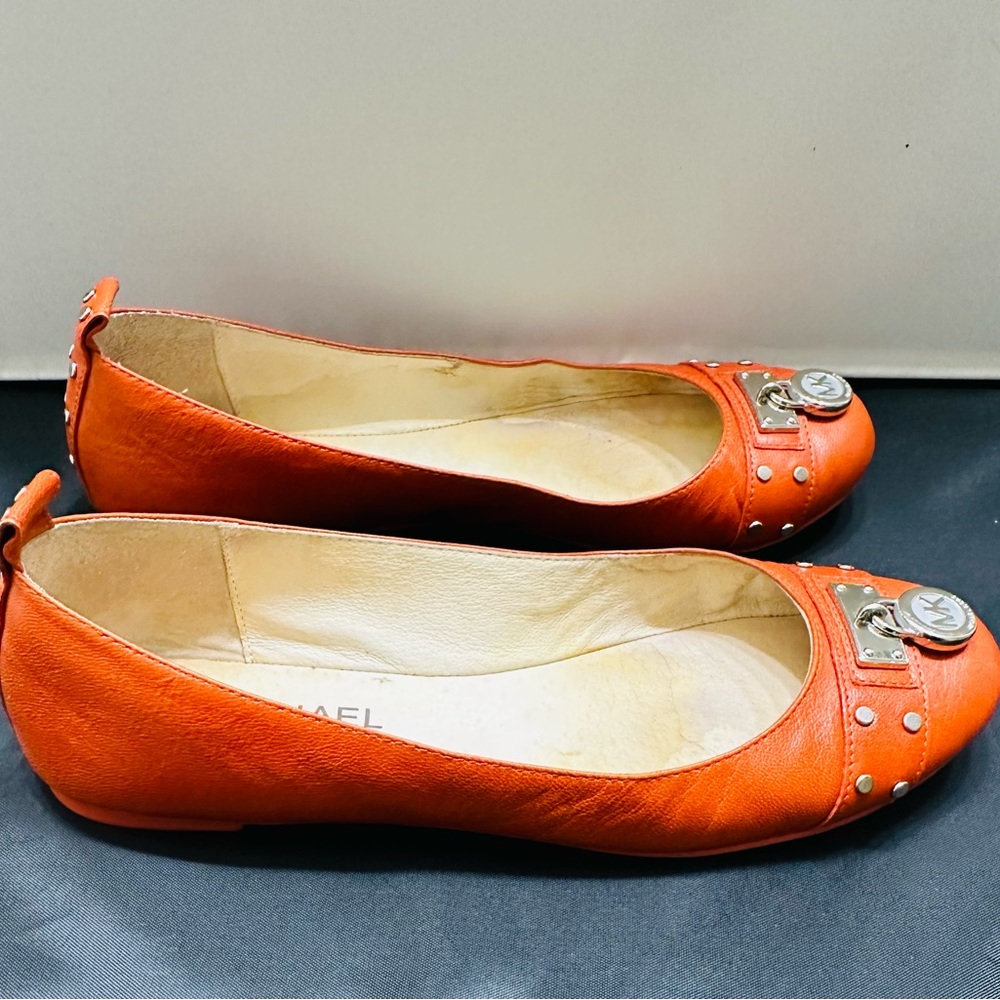 Michael Kors Hamilton ballet flats orange leather silver padlock shoes S…